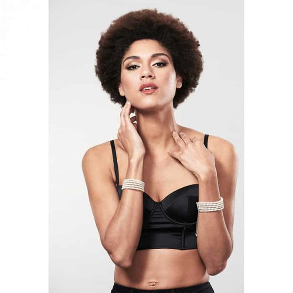 Menottes en perle de Bijoux Indiscrets Plaisir nacré Blanc