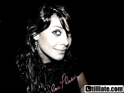 Et en Guest Star pour Lilou Plaisir... Maéva de l'île de la tentation!!!