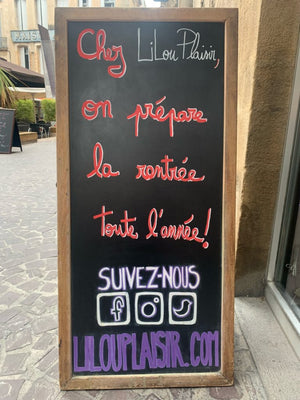 Préservatif parfumé à la fraise offert en caisse