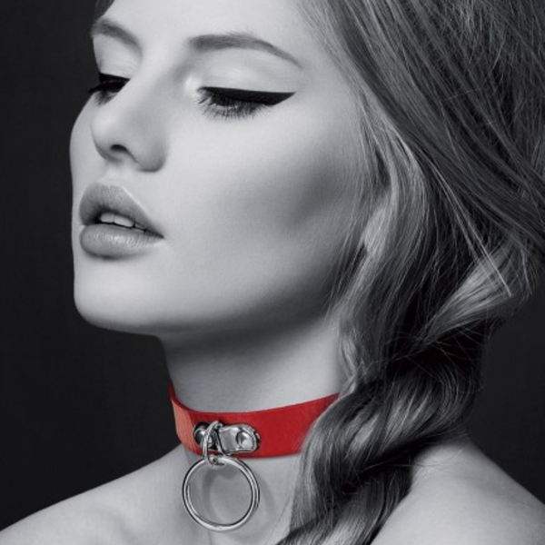 Collier ras du cou ajustable rouge  avec anneau argenté - Bijoux Pour Toi